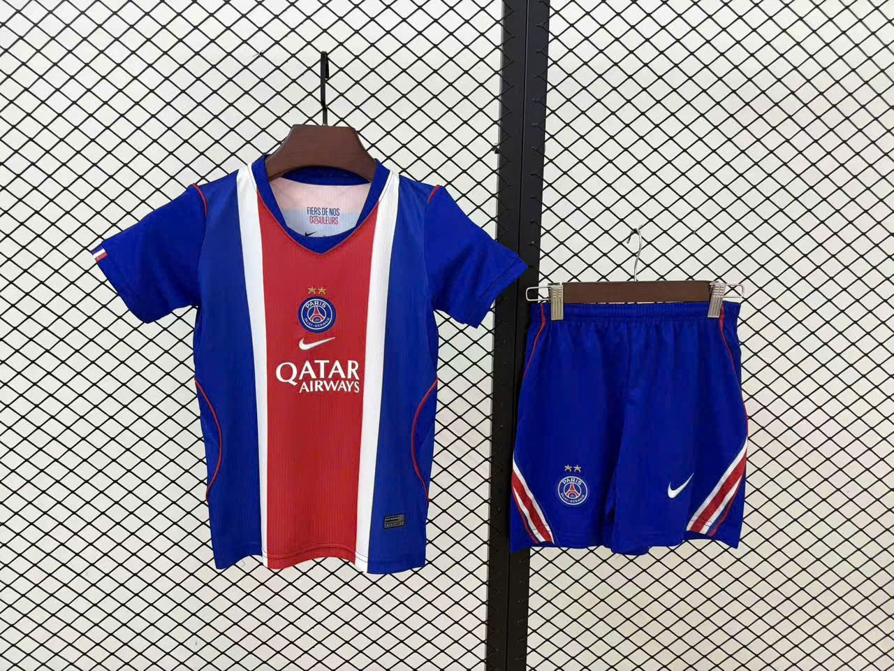 ÁO BÓNG ĐÁ TRẺ EM PSG SÂN NHÀ 26/27