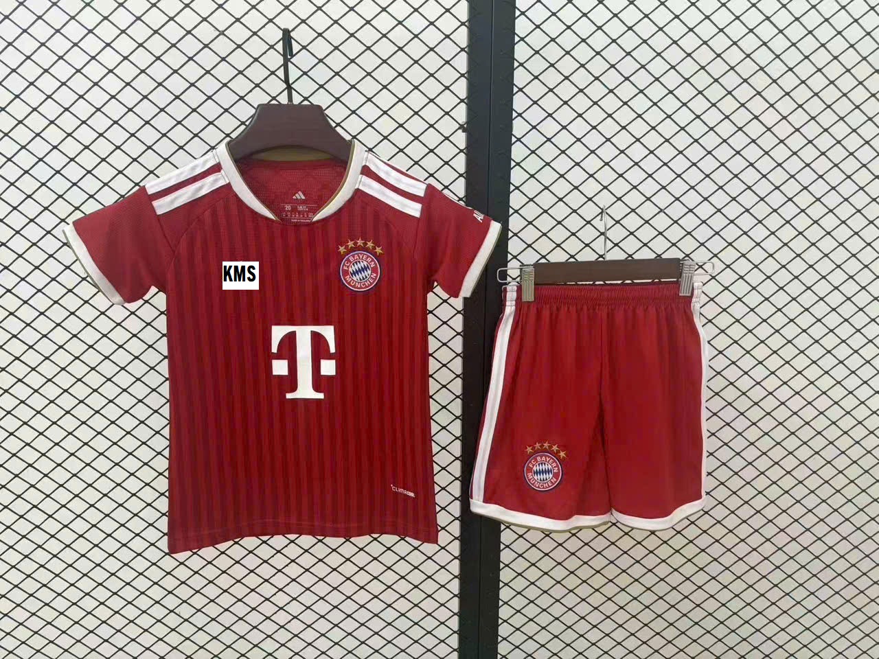 ÁO BÓNG ĐÁ TRẺ EM BAYERN MUNICH SÂN NHÀ 26/27