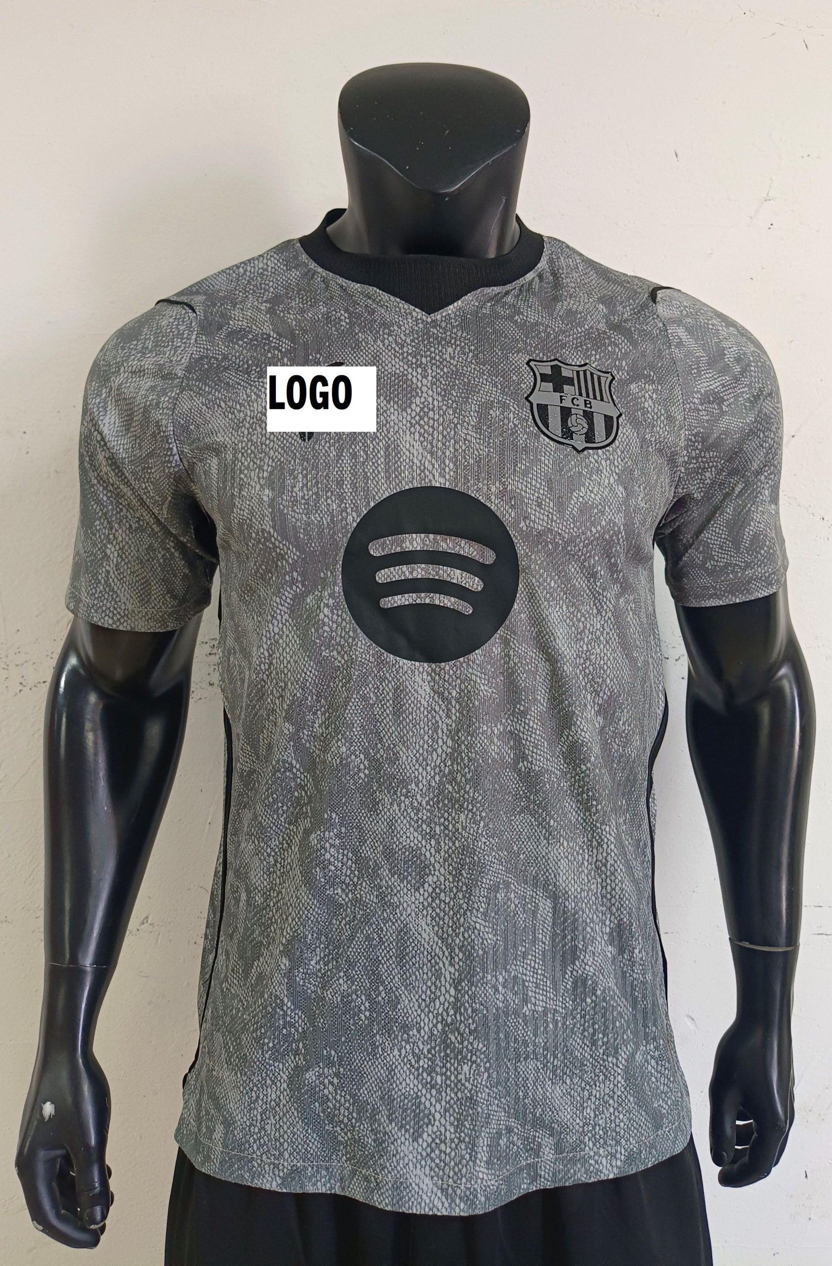 BARCA AWAY GK MÙA 26/27 – BẢN PLAYER – CHỈ CÓ ÁO